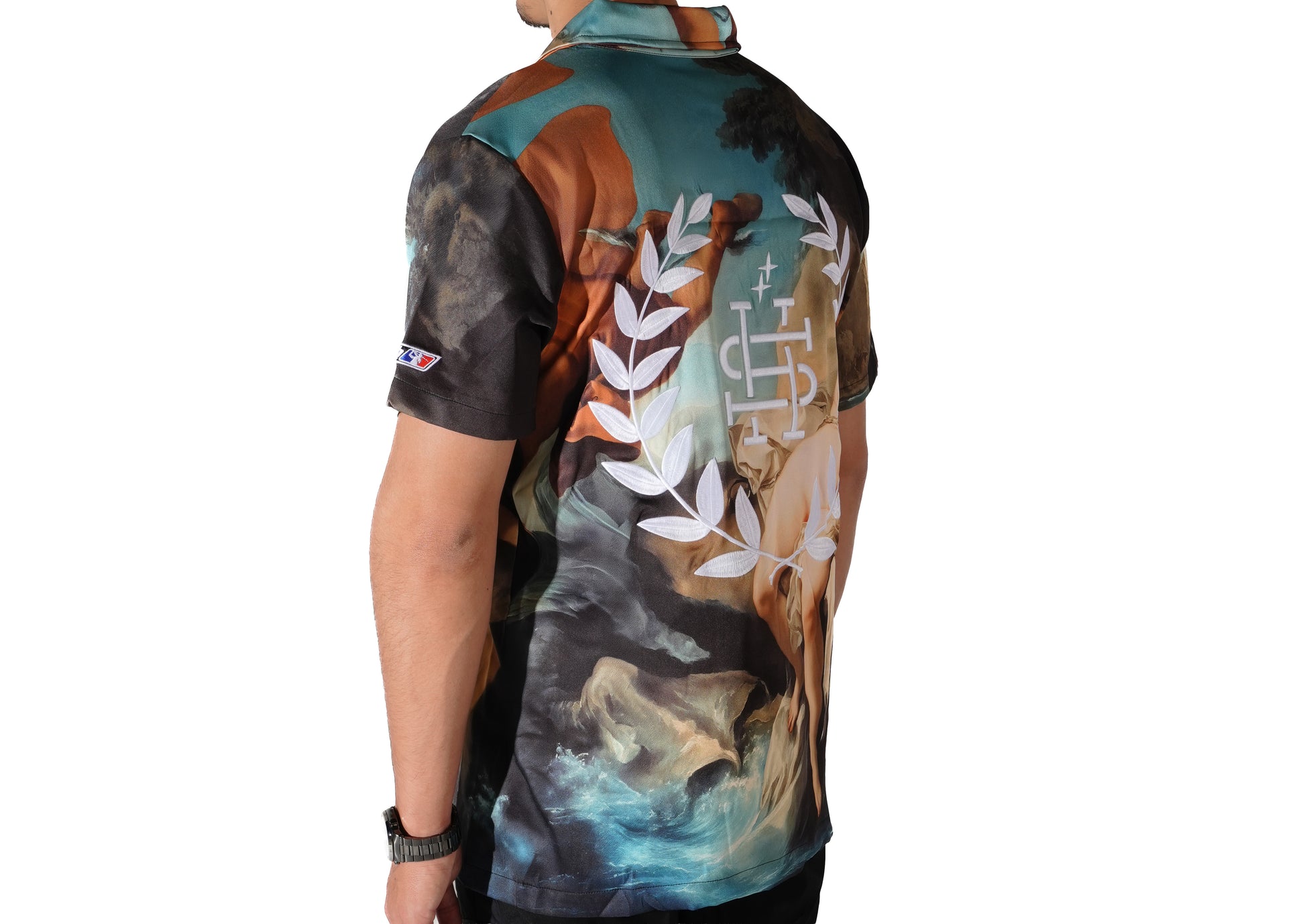 HS ANGEL CREST BUTTON UP